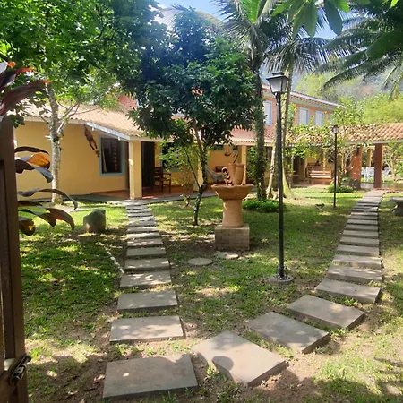 Suites Quintal De Lazaro 3 Ubatuba Exterior photo
